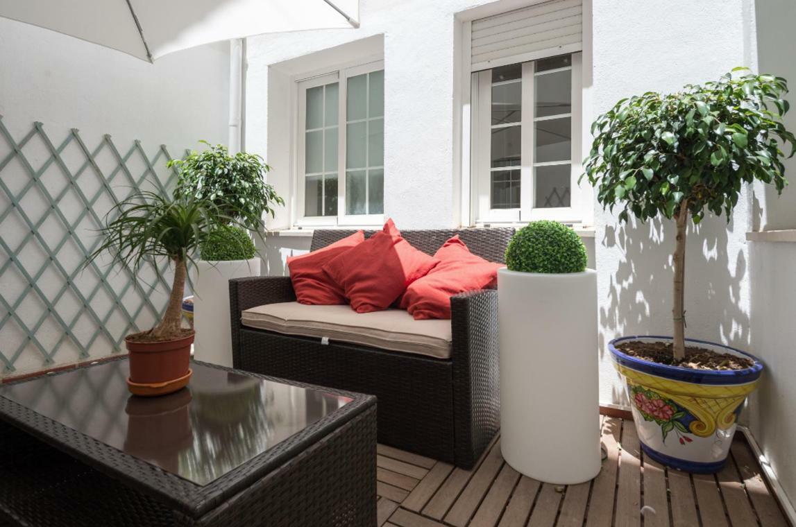 Ml1c-prime Location Marble With Patios *