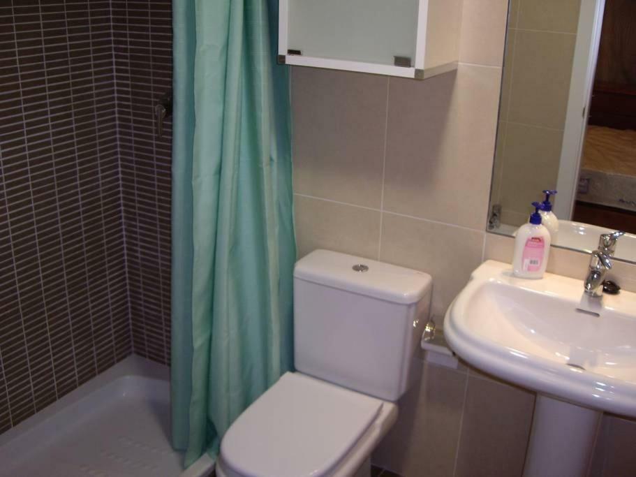 Apartment A / A 4pax Near The Beach Malaga