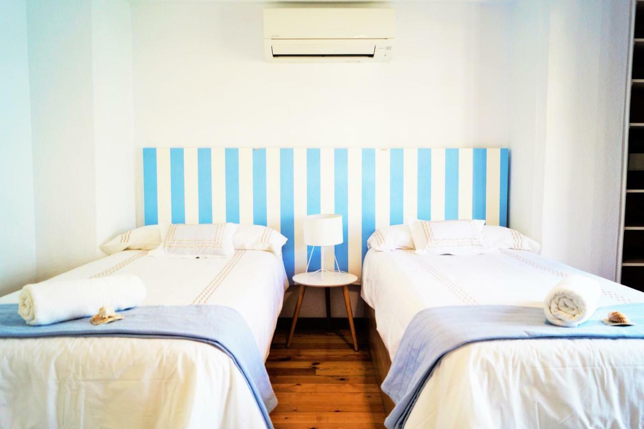 Casa Pedregalejo. Grupos-familias Holiday home *