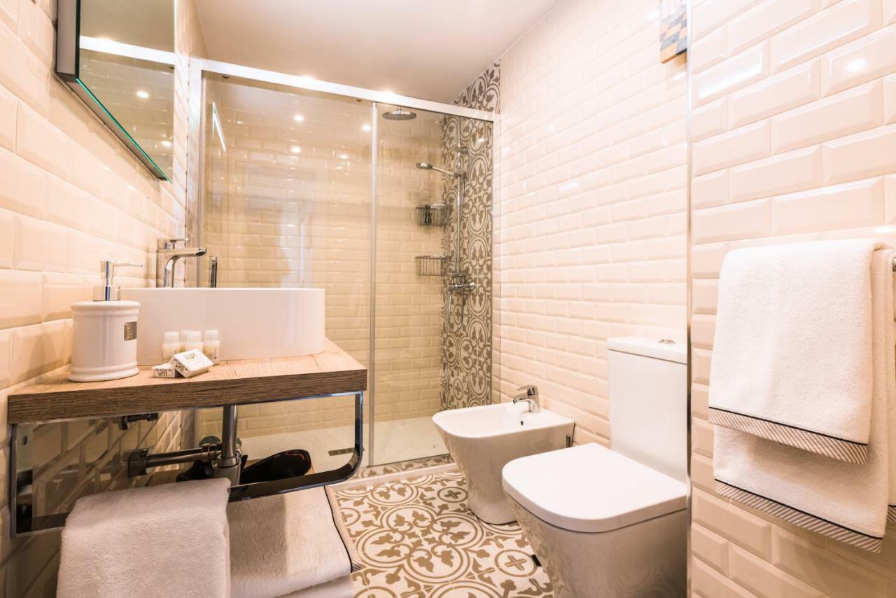 Centre With Parking Apartment *