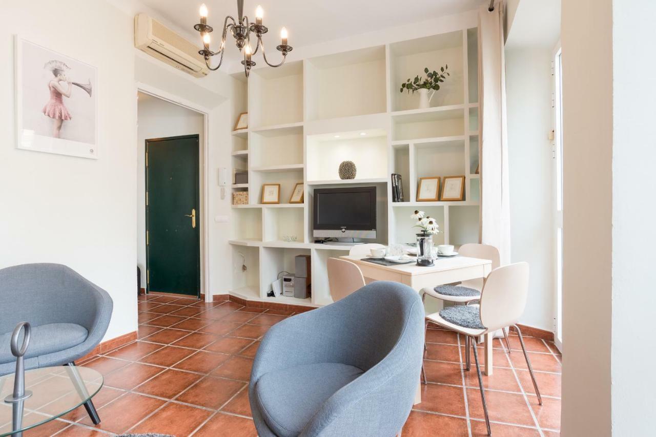 Lu&cia Cervantes Apartamento Málaga