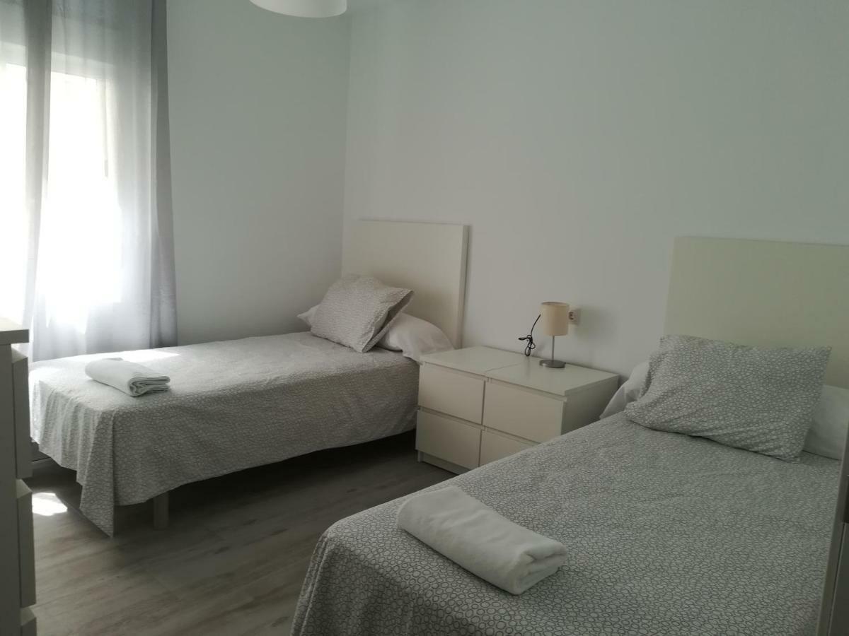 Calle Betsaida, Estacion Maria Zambrano Apartment *