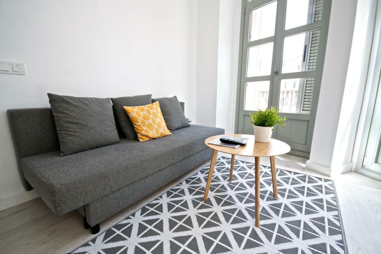 Malagaurbanrooms - City View Apartment