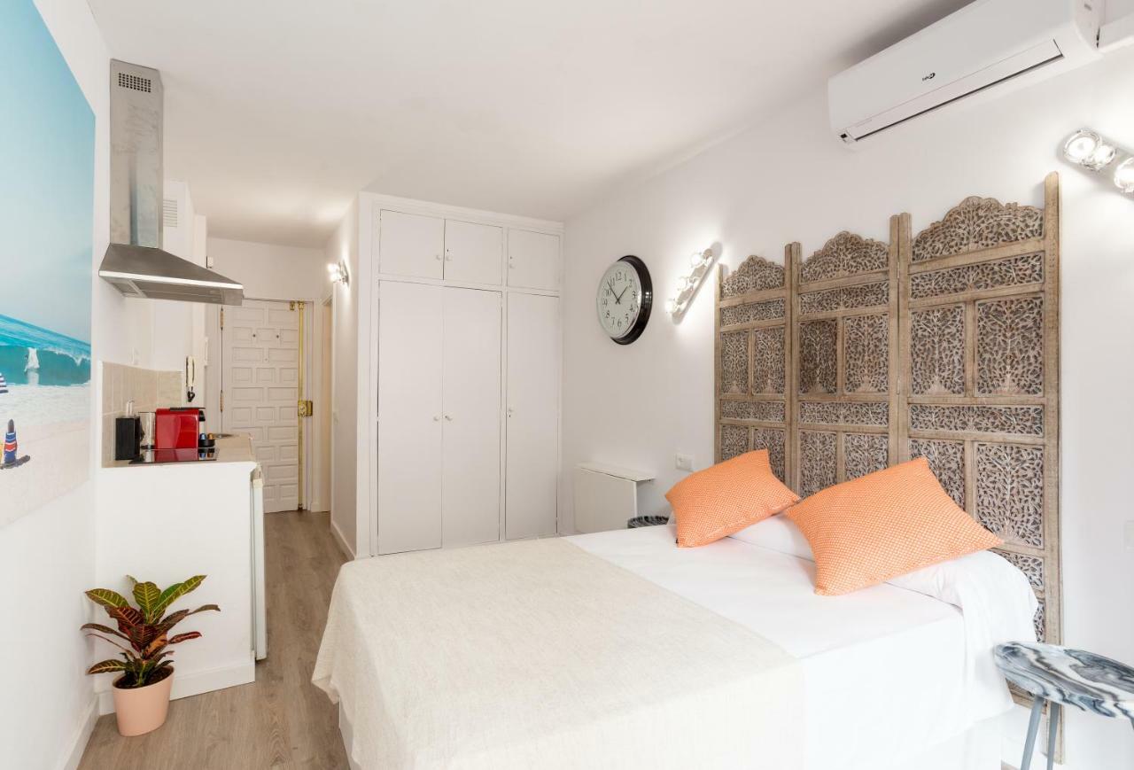 Mp2-bright Beachfront Studio Walk To Old Town