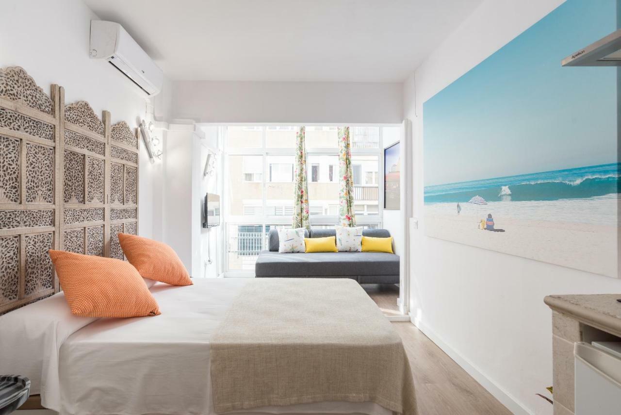 Mp2-bright Beachfront Studio Walk To Old Town