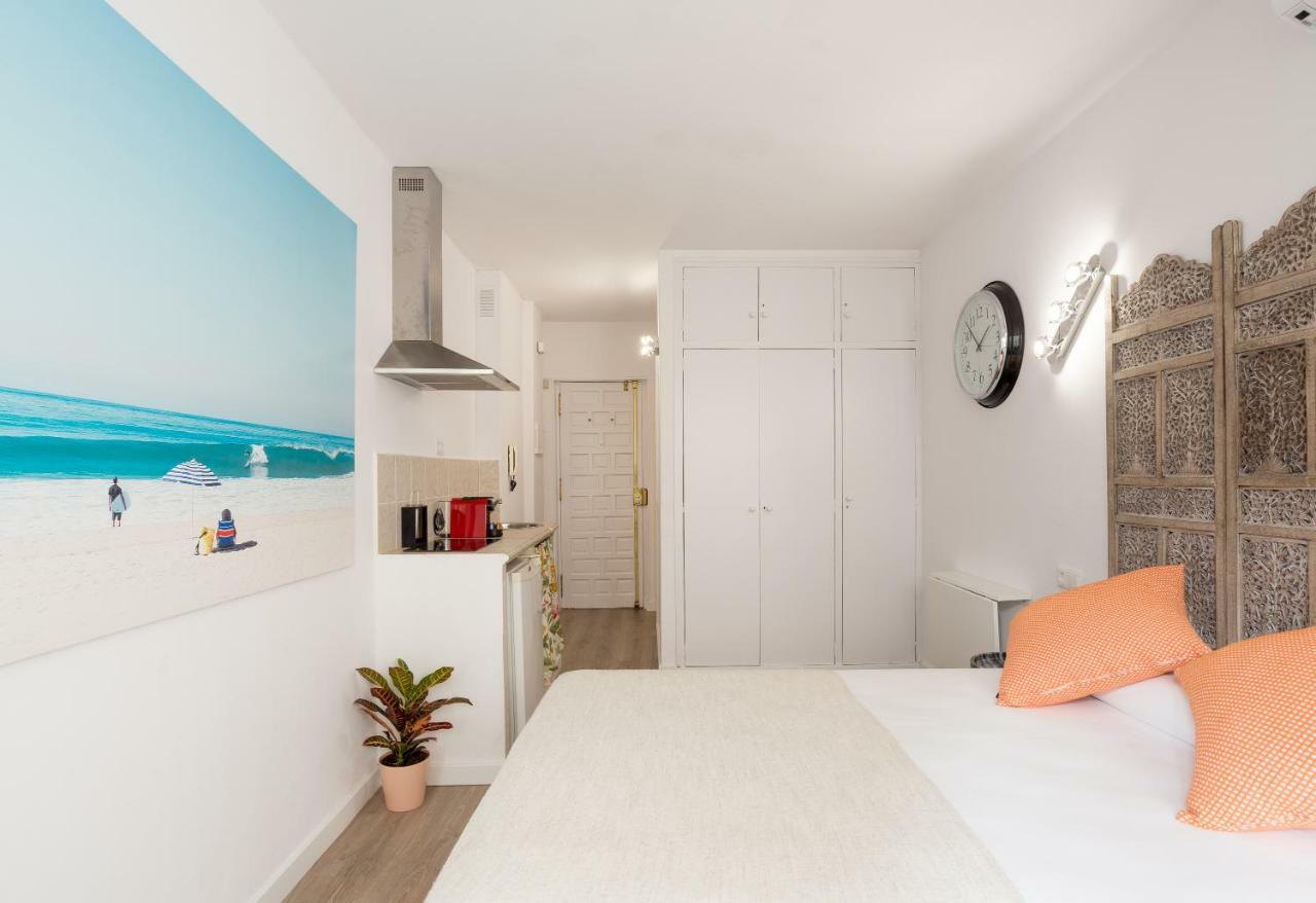 Apartment Mp2-bright Beachfront Studio Walk To Old Town