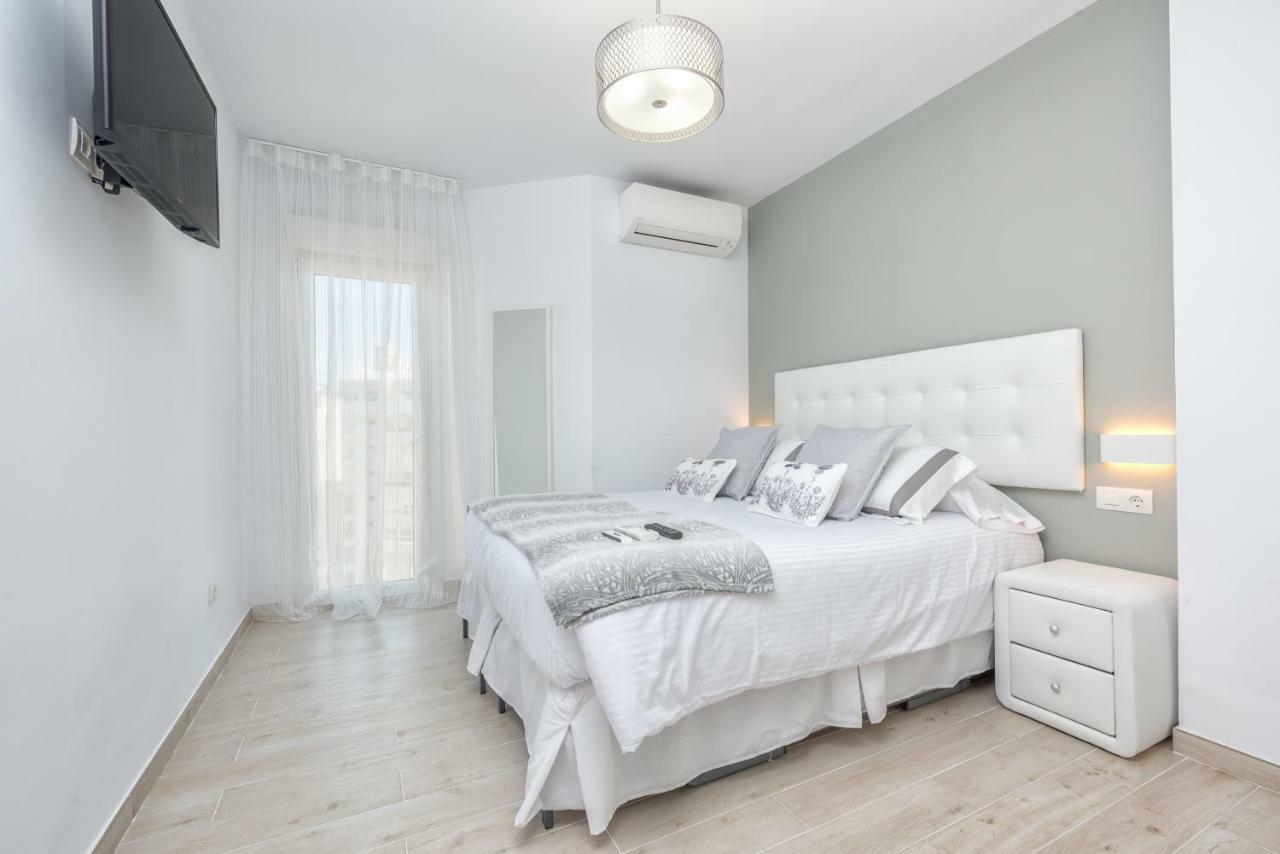 Seafront La Malagueta Ii Apartment Malaga