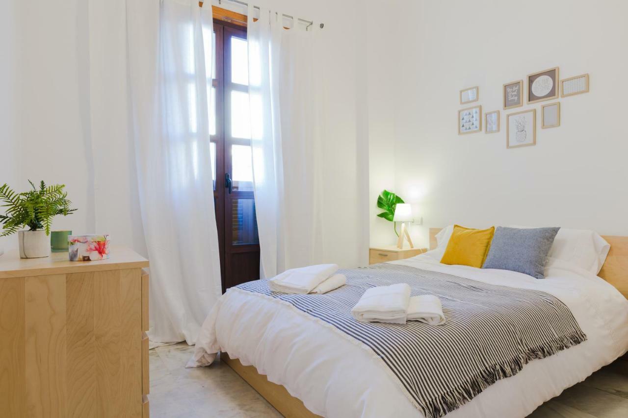 Apartment Hola Atarazanas Malaga