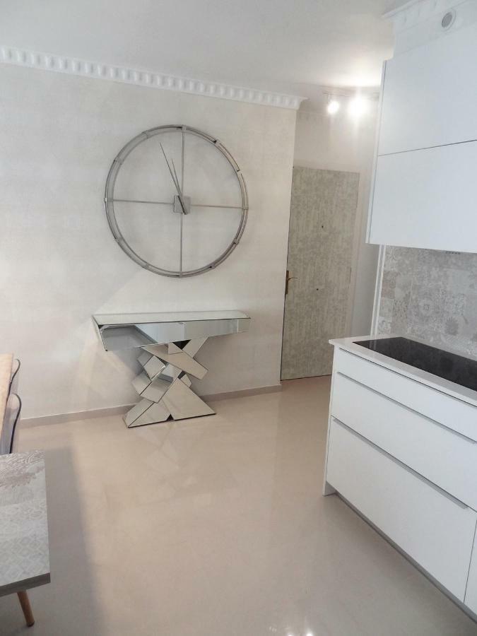 Infostays Maria Zambrano Apartment