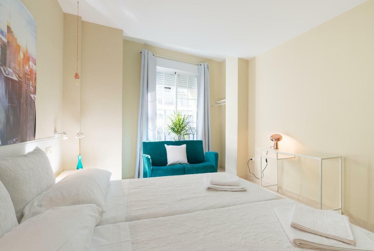 Gr2-large Groups Apt-walking Distance To Old Town * Malaga