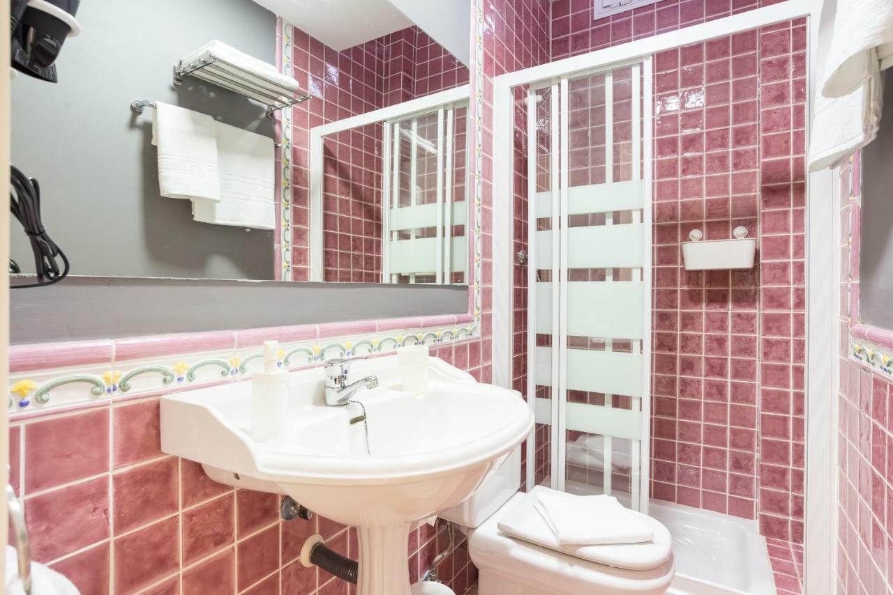 Gr2-large Groups Apt-walking Distance To Old Town Apartment Malaga