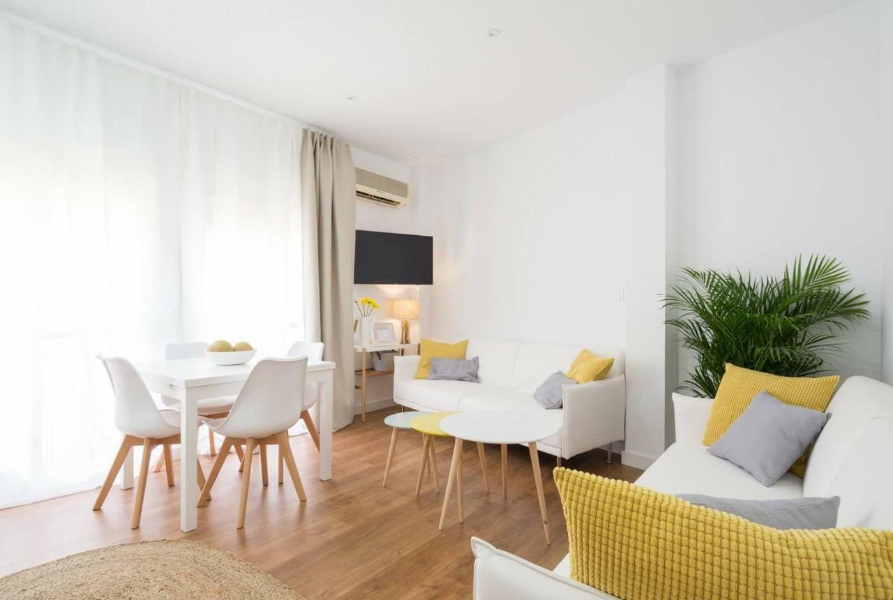Apartment Lyrioshomes Cervantes