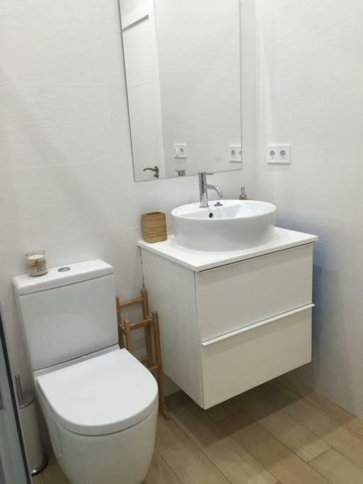 Apartment Lyrioshomes Cervantes