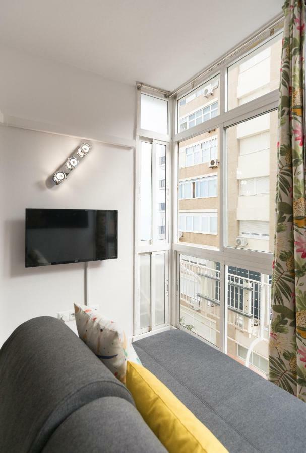 Mp2-bright Beachfront Studio Walk To Old Town Malaga