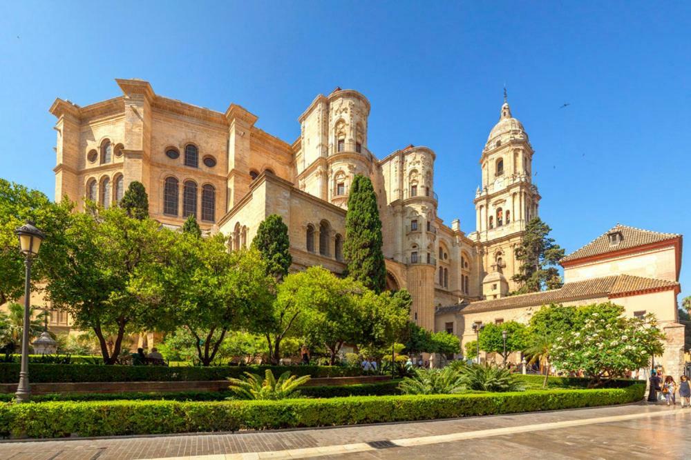 El Anden De La Estacion Malaga