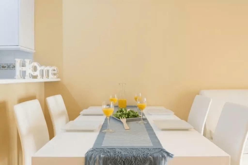 Shiny Lud Family Apartment Malaga