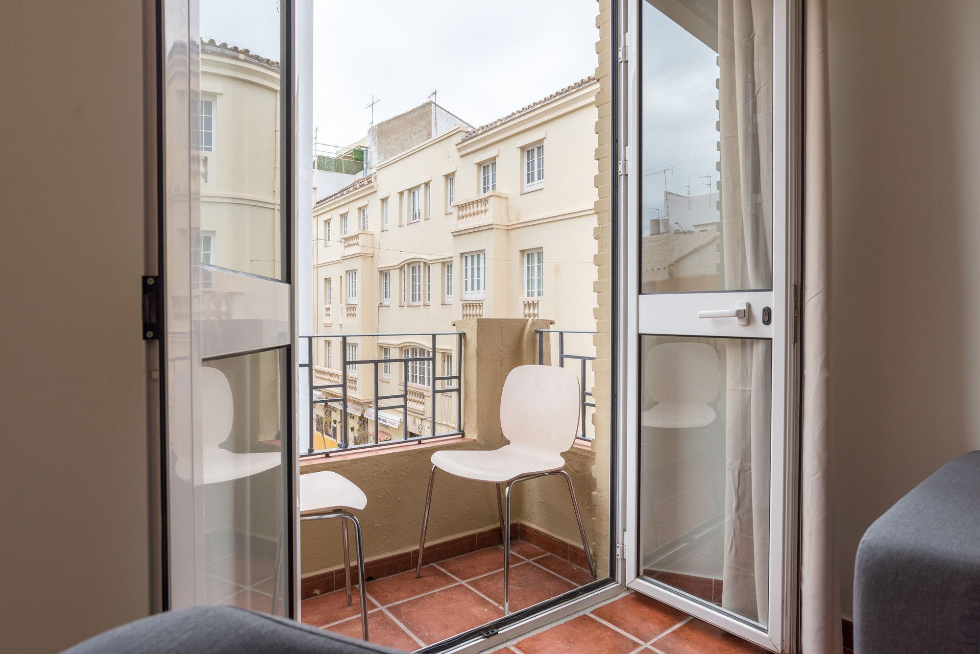 Cervantes Apartment *
