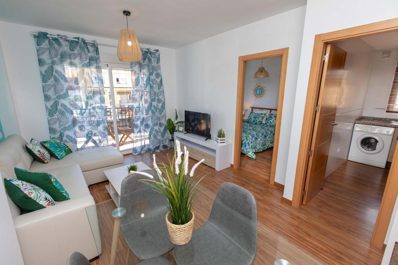Holidays By The Sea Apartment *
