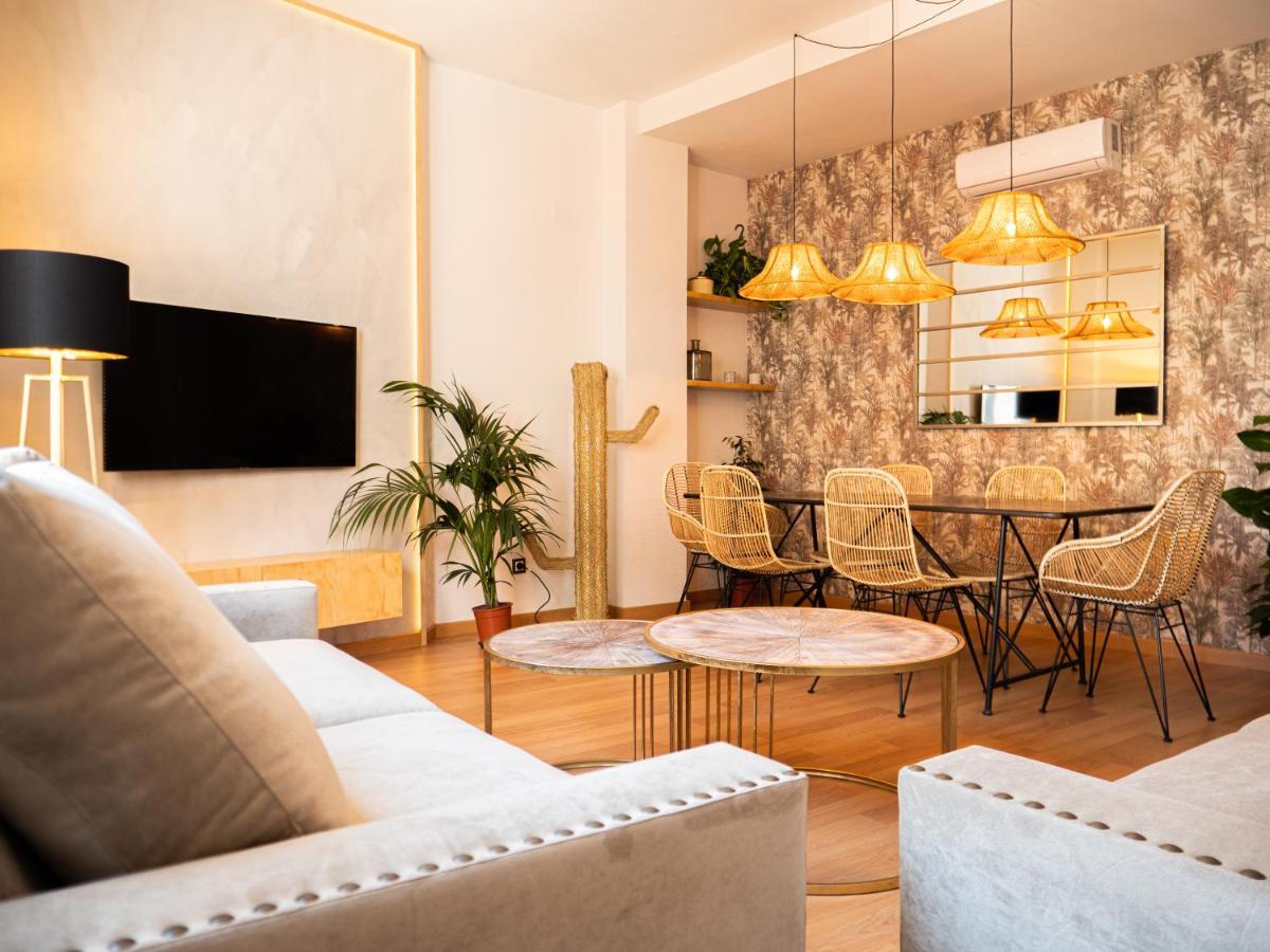 Stylish In The Heart Of With Pool Málaga