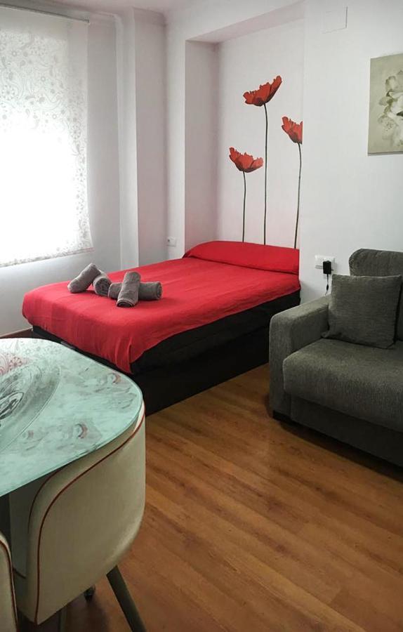 Calle Carreteria Apartment