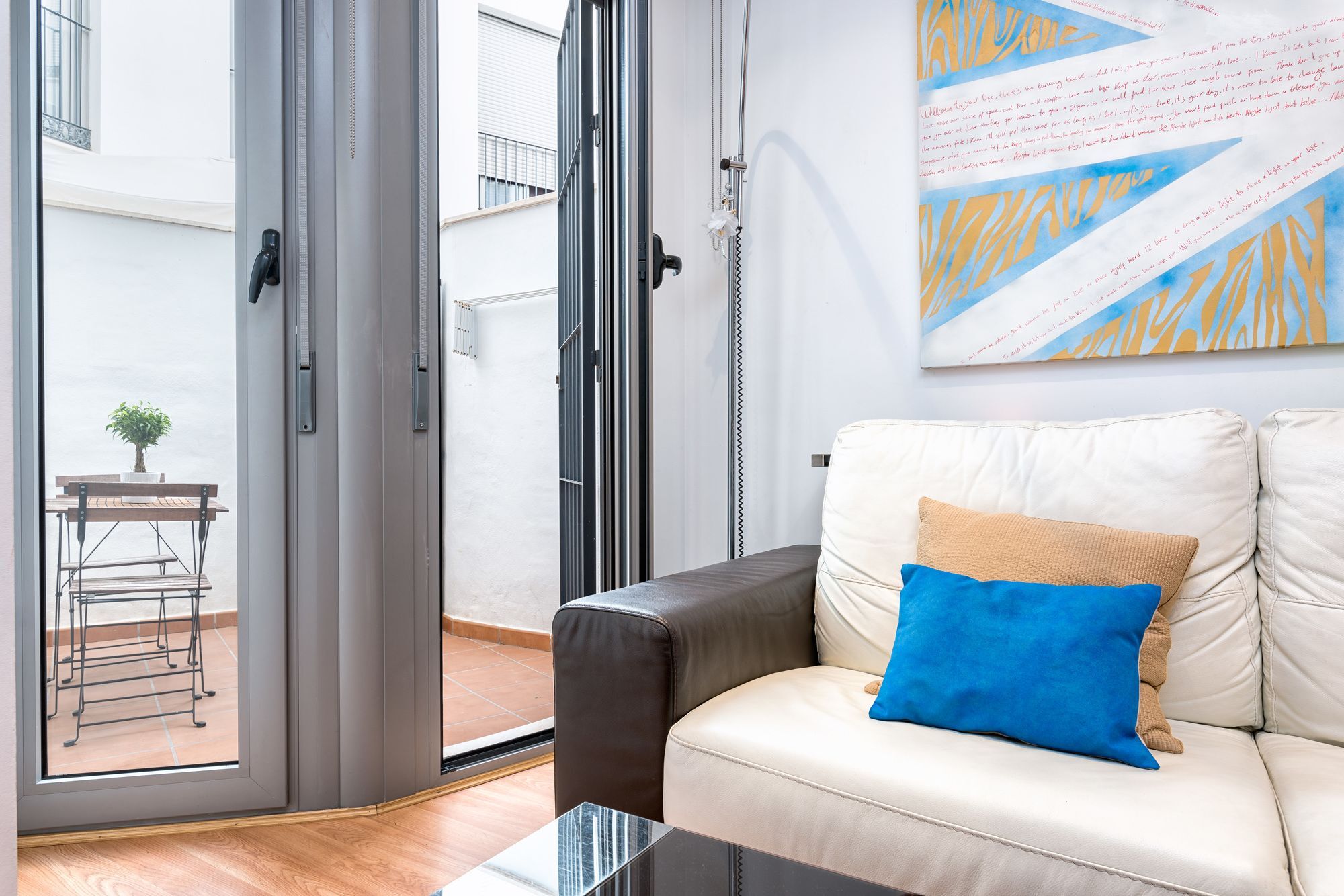 Sam Apartment