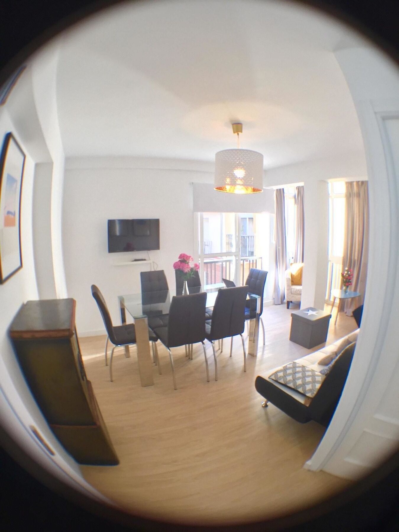 With 3 Bedrooms In Malaga, With Balcony And Wifi - 1 Km From Apartment *