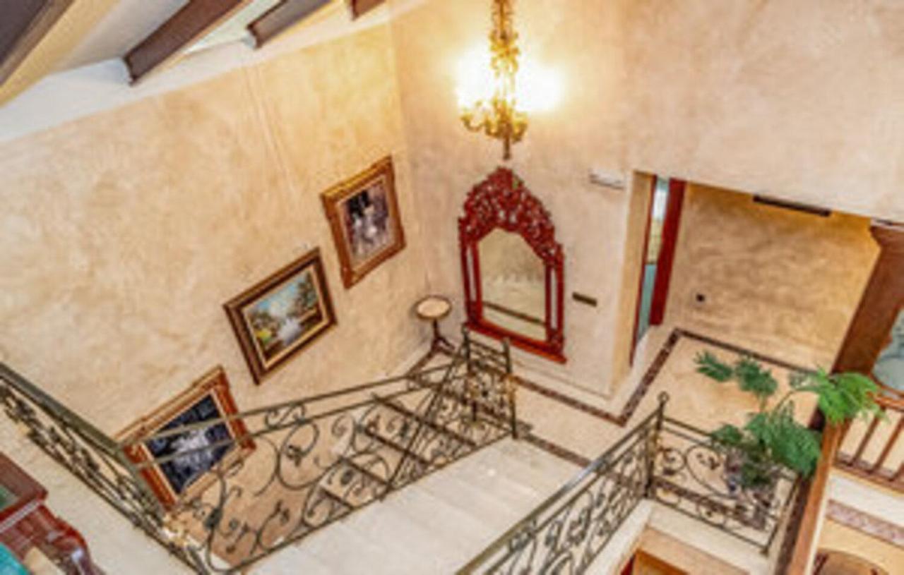 With Private Pool,near The , Bbq, Wifi Villa