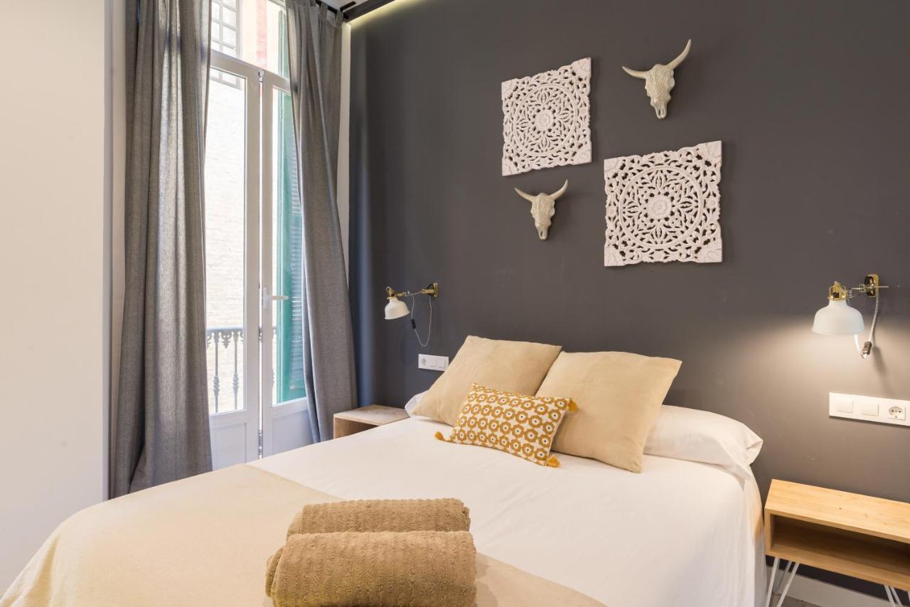 Bhost-plaza De Flores * Malaga