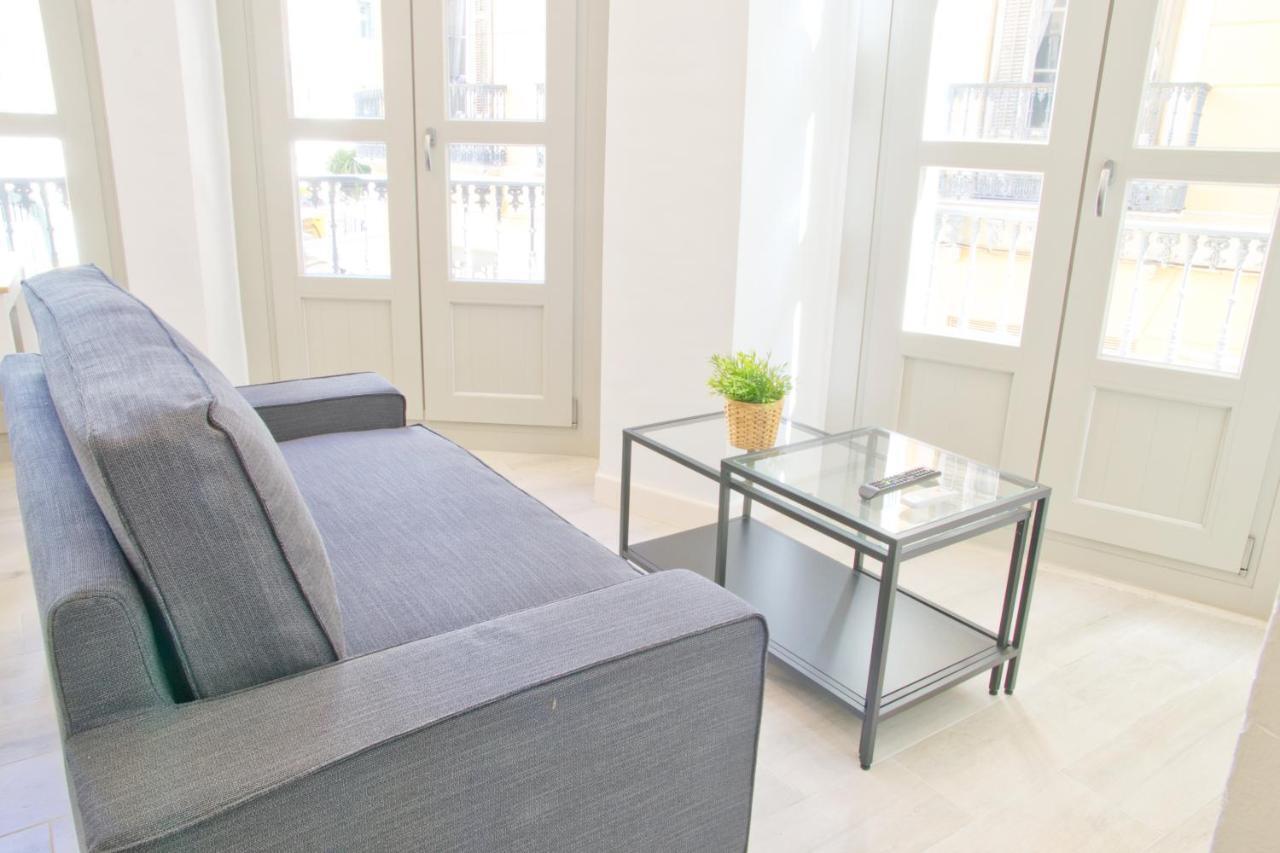 Malagaurbanrooms - City View Apartment *