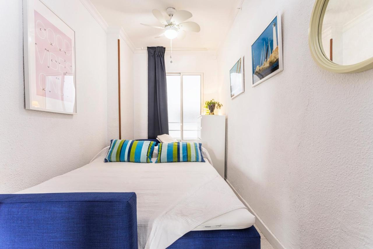 Playa Malagueta-canovas, 8 Personas Apartment