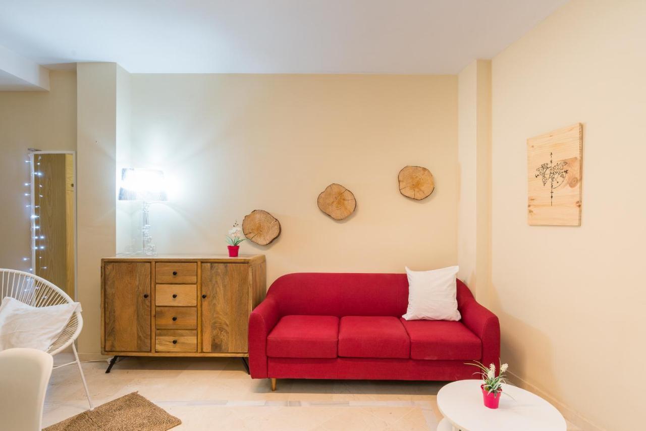 Gr0-quiet Apartment, Private Backyard, Walk To Old Town Apartment
