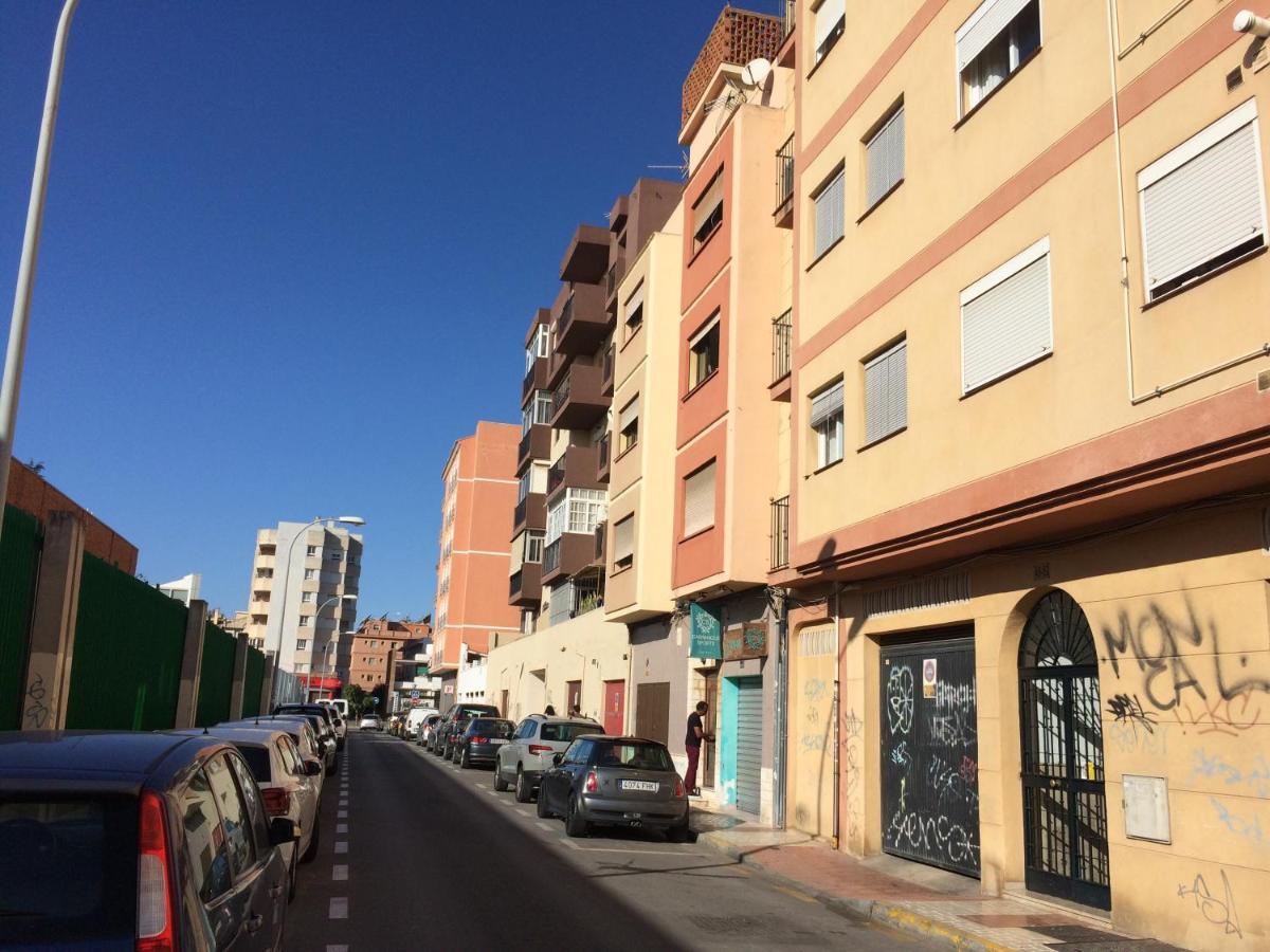 Habitacion En Apartamento Carlos Haya Homestay Malaga