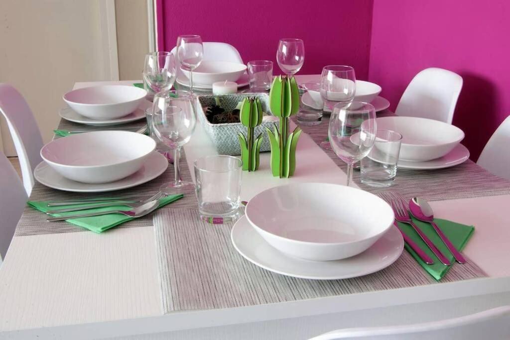 Center Big Apartment-family&friends-5 Beds Apartment Málaga