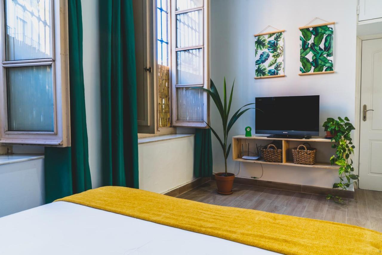 The Paradise Studio Apartment *