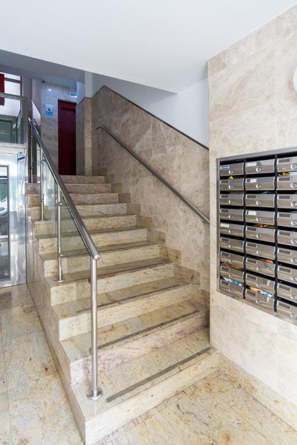 Apartment Mp5-just Renovated Right On The