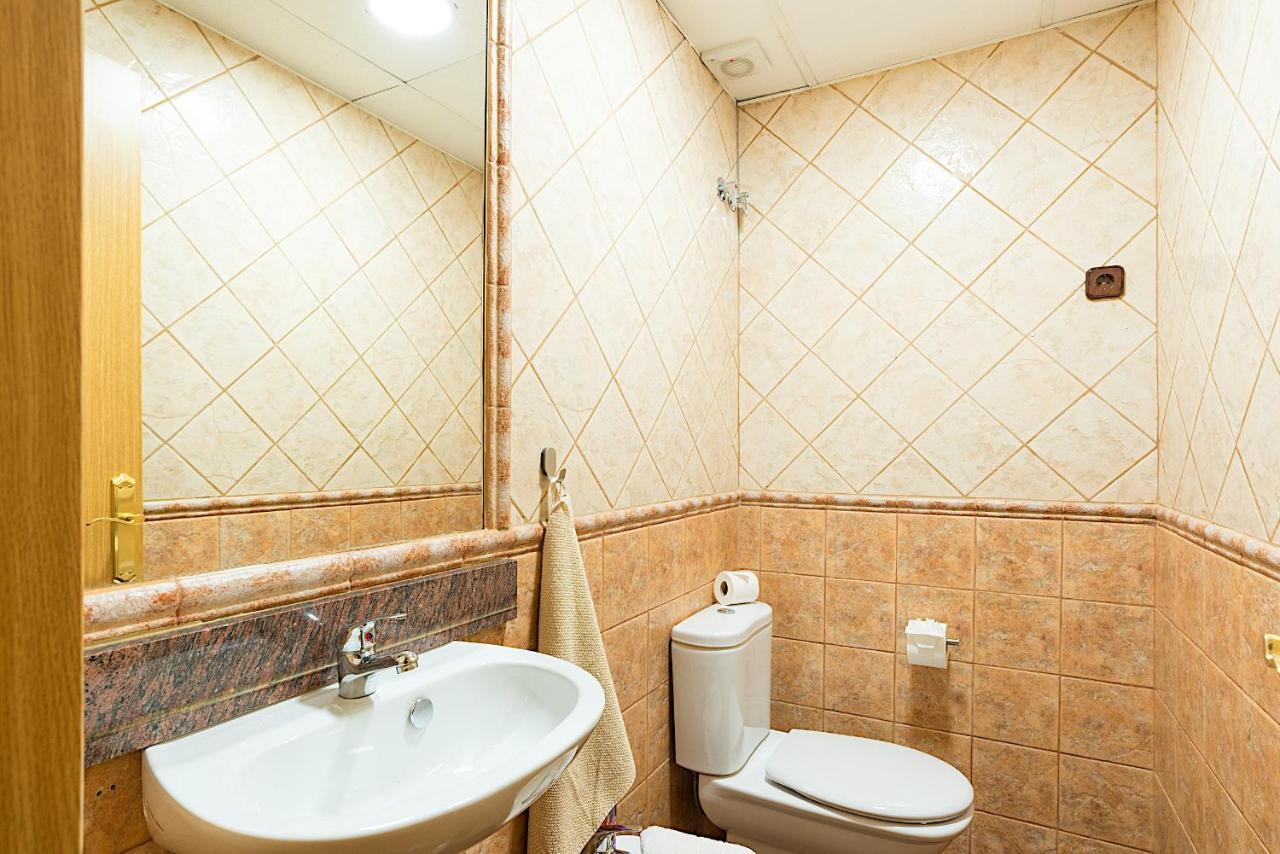 Citycenter Pirates Room, Young People Only Apartamento *
