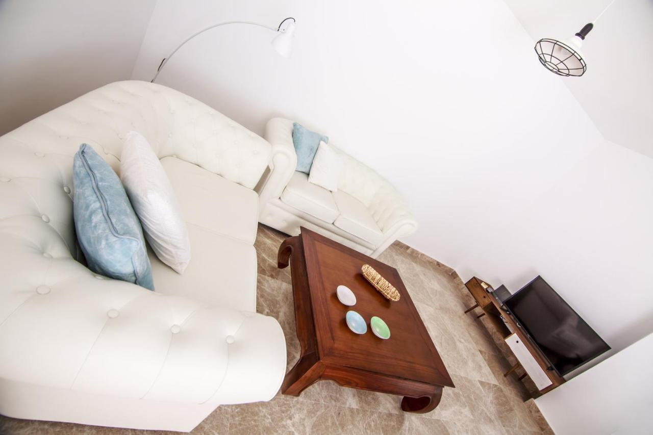 Sea & Wave Puerta Del Mar Apartment Malaga