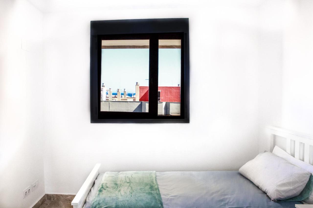 Sea & Wave Puerta Del Mar Apartment *