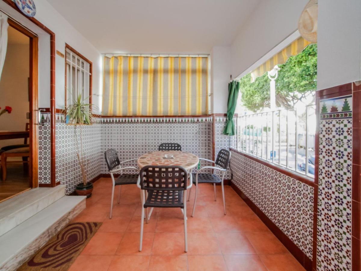 Welcoming In With Patio Holiday home *