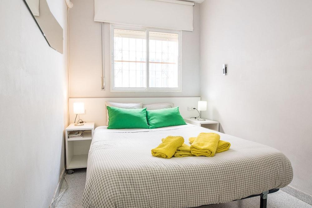 Malagaonbeach 1 - Two Bedrooms - Up To 3 People - 10 Meters Apartamento