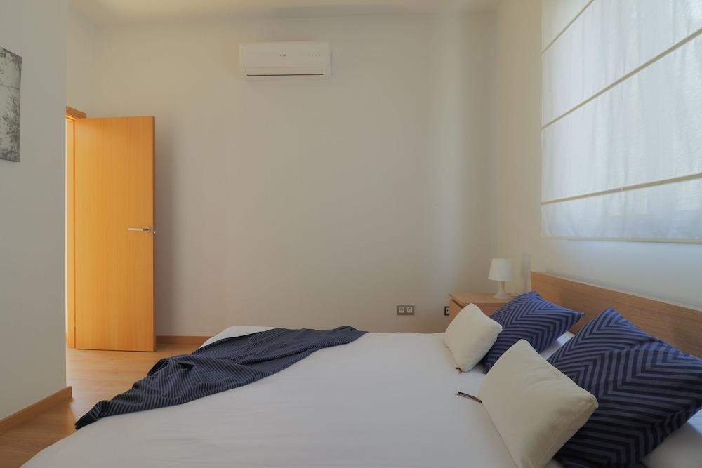 Grand With Terrace & Parking By La Recepcion 3* Malaga
