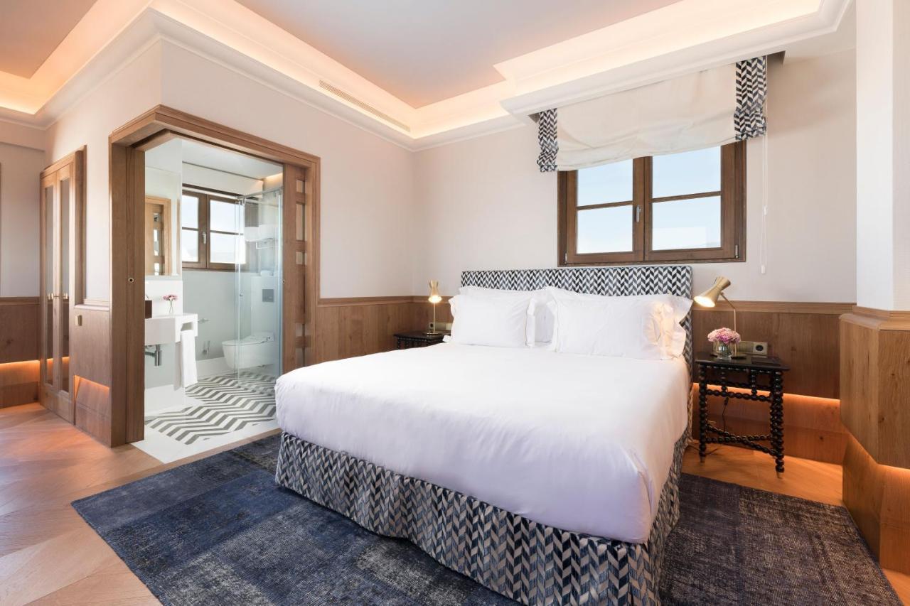 Hotel Palacio Solecio, A Small Luxury Of The World