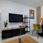 Precioso Apartamento Con Piscina Cerca De La Playa Torrox Costa