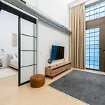 High Ceiling Gem In Heart Of Malaga Historic District
