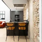 High Ceiling Gem In Heart Of Malaga Historic District