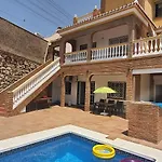 Uc Villa