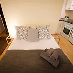 Holidays2Malaga Capitan High Speed Wifi