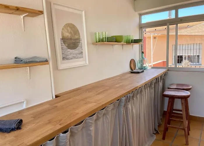 Fantastic New 120M2 Beach House In El Palo Malaga