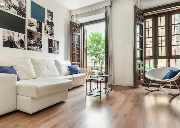 Spacious Apartment By Picasso Museum By Rems