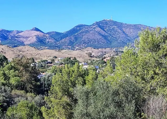 !!Fabulous Duplex In Mijas Costa With Community Pool And Parking Free!!